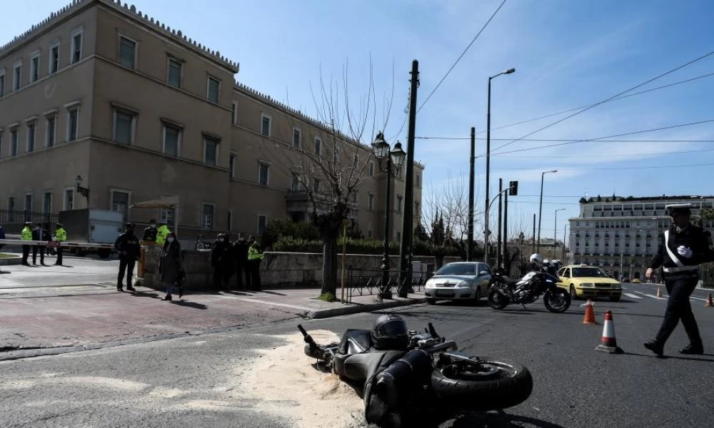 Τροχαίο στη Βουλή: Ο εκπρόσωπος της ΕΛΑΣ καταδίκασε τον τροχονόμο